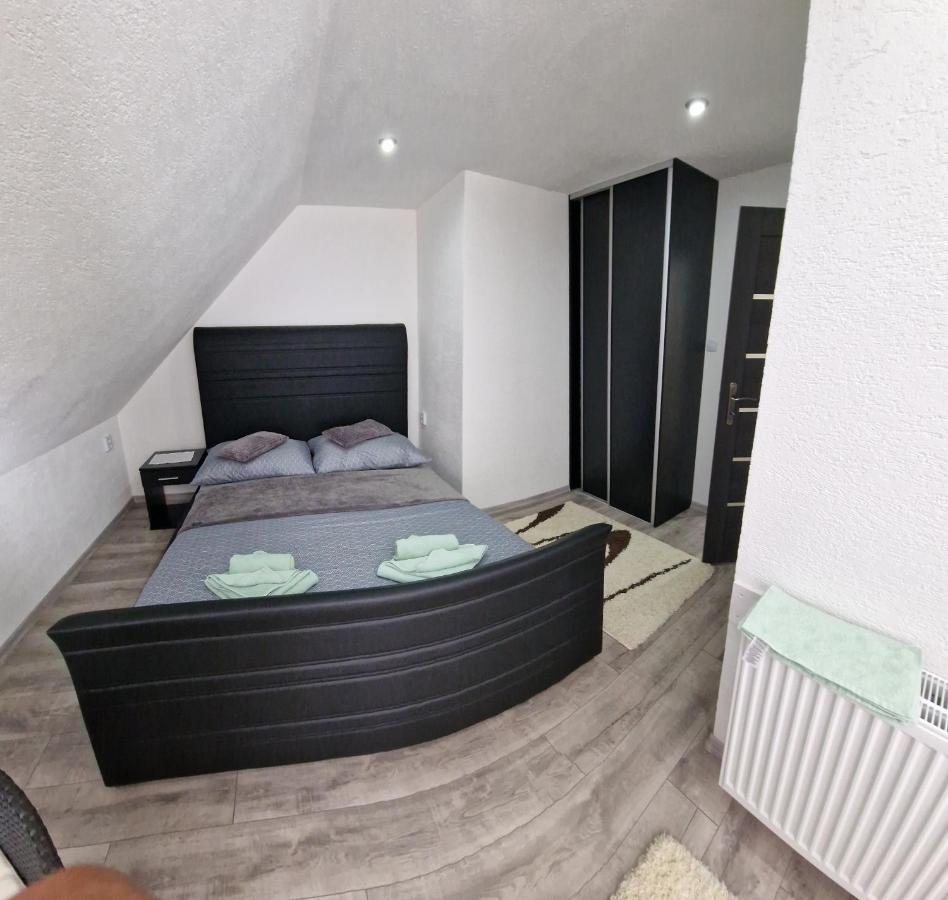 Privat Alenka Apartment Vazec Luaran gambar